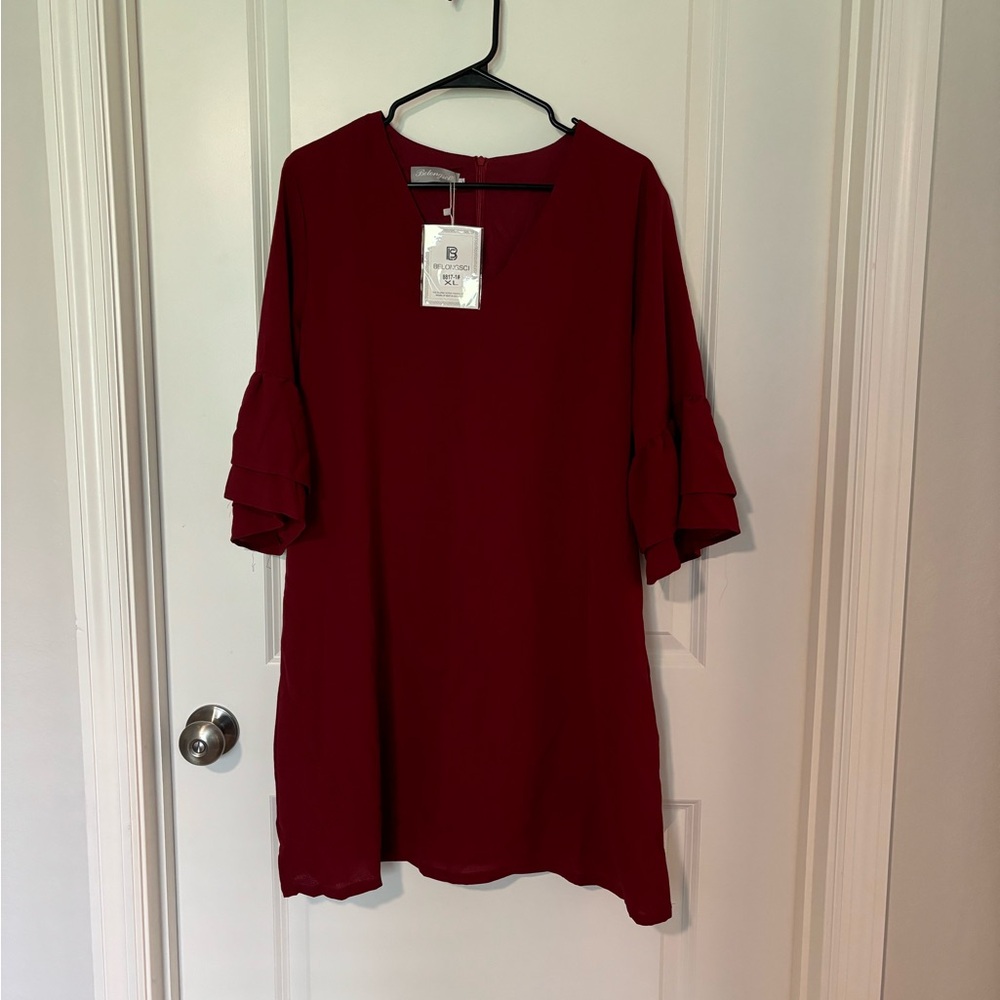 Women’s XL Dress - causal or dress up - never worn with tags